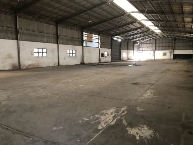 Kho xưởng cho thuê 1100m2 Ql1A An Phú Đông Quận 12