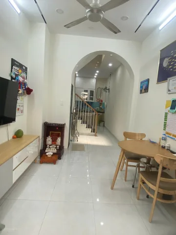 ĐẠI LINH 30m - 3 tầng 1 tum - MT 3m - 50m ô tô tránh, ngõ nông