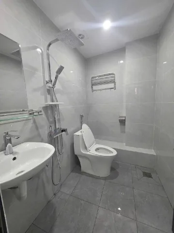 Bán nhà 30.1m² có sẵn 30m² thổ cư ngang 3.1m giá 6.85 tỷ tại Đường Ngọc Thụy Phường Bồ Đề