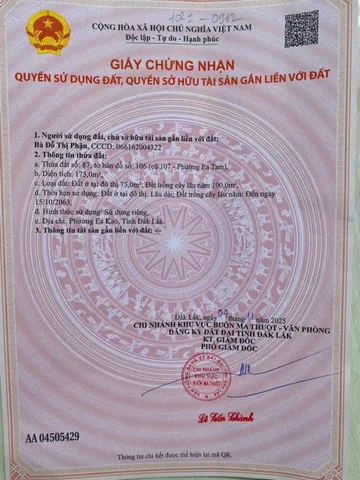 Bán đất mặt tiền đường Vạn Xuân