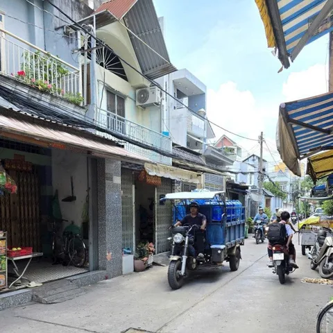 Bán nhà 65m² full thổ cư ngang 4.2m giá 4.5 tỷ tại Đường Hương lộ 2 Phường Bình Trị Đông
