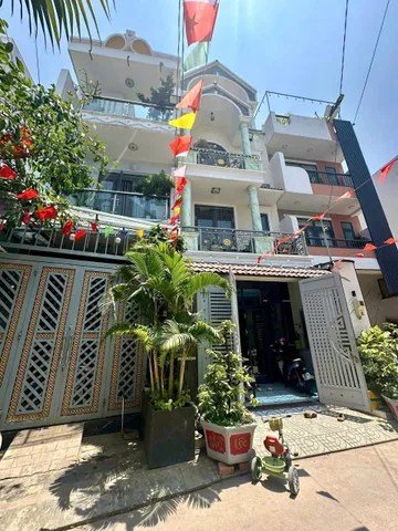 NHÀ ĐẸP LINH TRUNG KẾ BÊN HOÀNG DIỆU 2 KHU PHÂN LÔ DÂN TRÍ – SỔ RIÊNG CÔNG CHỨNG.
