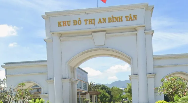 🍁Lô đất kề góc tại KĐT AN BÌNH TÂN (SỔ HỒNG CÁ NHÂN ) NHA TRANG 💰85tr/m2🍁
•Diện tích : 118.4m2 - ngang 5.67m
•Hướng Đông Nam
• Lô đất thuộc khu TĐC An Bình Tân
•Sổ hồng cá nhân
💰Giá bán : 85tr/m2
