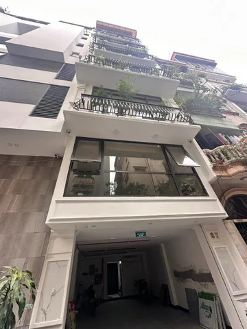 HIẾM CÓ KHÓ TÌM NHÀ PHÂN LÔ OTO TRÁNH, 53m² NGUYÊN HỒNG, 9 TẦNG THANG MÁY  40.5 TỶ