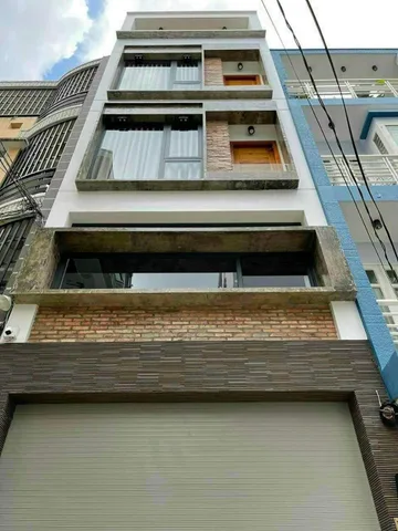 Ông bà cần bán nhà nhanh để định cư nước ngoài với con. Nhà hẻm giá tốt 2tỷ900tr – 50m2 đường Phan Đăng Lưu, Q. Phú Nhuận.