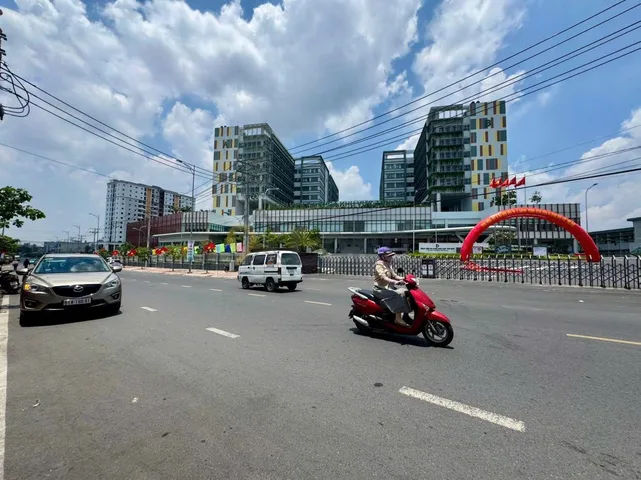 499 - BÁN GẤP NHÀ ĐẸP 4 TẦNG - KHU DCƯ AN NINH- P LINH TRUNG -53.2 M2