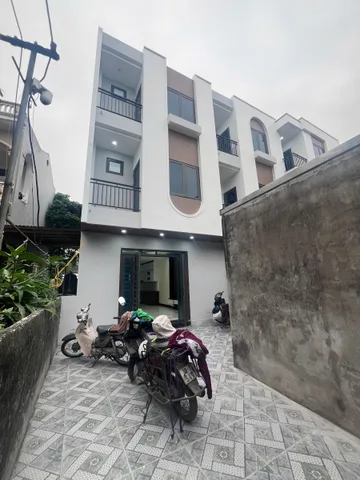 🔥 NHÀ 3 TẦNG FULL NỘI THẤT – GẦN CHỢ LẠC ĐẠO – Ô TÔ VÀO CỔNG – GIÁ CHỈ 2,4 TỶ 🔥
