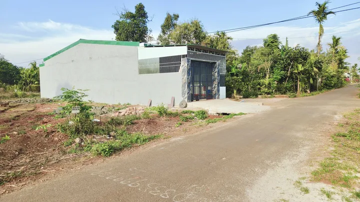 Đất mặt tiền đường nhựa khu dân cư 10x20m thổ cư 60m2 bán 1tỷ900