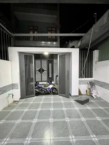 -🏠BÁN CĂN NHÀ SỔ RIÊNG – TRUNG TÂM DĨ AN . 
Nhà Lầu Trệt Còn Mới 100%.