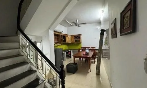 Cho Thuê Nhà Ngõ 291 Khương Trung - Thanh Xuân 40M² 3 Tầng 3 Ngủ Full Đồ - Ô Tô Đỗ Cửa - Giá Thuê 12tr