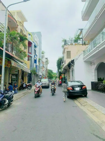 Chính Chủ Bán Nhà Mặt tiền 24 Huỳnh Khương Ninh – Giá 45 tỷ