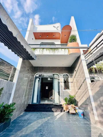 Định cư Mỹ, cần BÁN GẤP căn nhà lầu mới ngay gần ngã tư Tân Triều-BIÊN HÒA-500tr trả trước