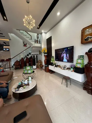 Ban Nhà Góc 2 Mặt Tiền 473 Y Moan Cách Nhà Thuốc Như Ý 300m