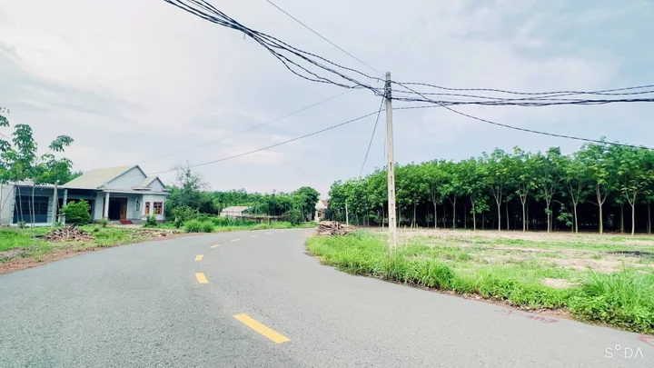 Bán đất 220m² có sẵn 100m² thổ cư ngang 5m giá 385 triệu tại Xã Minh Đức