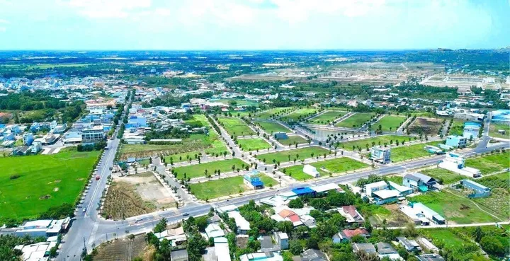 💥 CHỦ GỬI BÁN GẤP LÔ ĐẤT ĐẸP 100M² – ĐỐI DIỆN HỒ SINH THÁI TRUNG TÂM 💥

📍 Ngay trung tâm Thị trấn Thủ Thừa – Long An