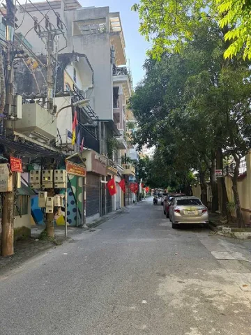 ĐẤT PHÂN LÔ QUÂN ĐỘI, 3 Ô TÔ TRÁNH, VỈA HÈ, VIEW THOÁNG, NGÕ THÔNG