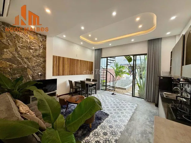NHÀ ĐẸP GẦN KHU FPT-ĐANG CHO TÂY THUÊ 10TR-125M2-6.8 TỶ