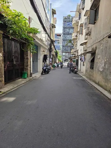 BÁN NHÀ SÁT MẶT TIỀN HOÀNG HOA THÁM – CẠNH GA T3 – TÂN BÌNH