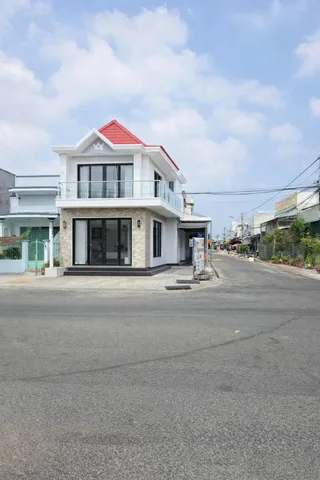 Bán nhà 2 mặt tiền trung tâm Phan Thiết đường Nguyễn Văn Linh