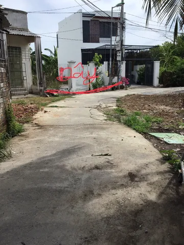 Bán 143m2 có 87m2 thổ giá 2 tỷ 700 tại Phường Tây Nha Trang. Khu dân sinh, đường rộng 3-4m.