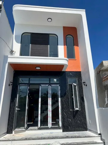 Bán nhà 2 tầng mới xây Full nội thất Tây Nha Trang