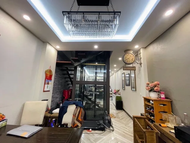 SỐNG THƯỢNG LƯU GIỮA LÕI BA ĐÌNH – 6 TẦNG THANG MÁY – SÁT CẦU VƯỢT VĂN CAO – GẦN HỒ TÂY- 18.x tỷ