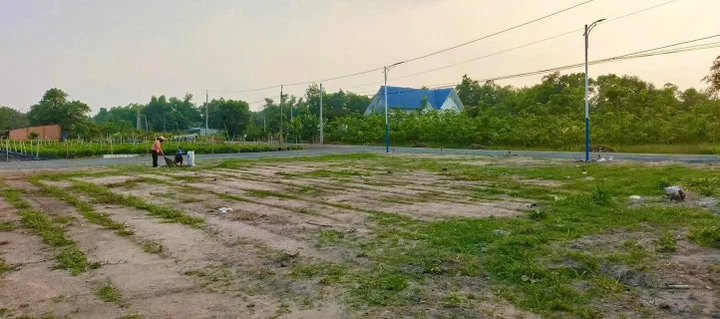 tôi chính chủ cần bán miếng đất ngay lòng khu công nghiệp