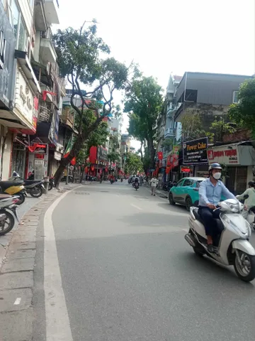 Bán nhà phố Trương Định, Hai Bà Trưng 34m2, 5 tầng full nội thất, sổ đỏ chỉ 7,2 tỷ