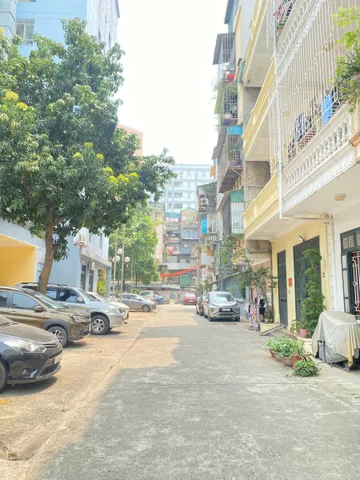 Hàng hiếm Hoàng Quốc Việt, 60m2, MT5.2, chủ cực mót bán, giá 23.3 tỷ