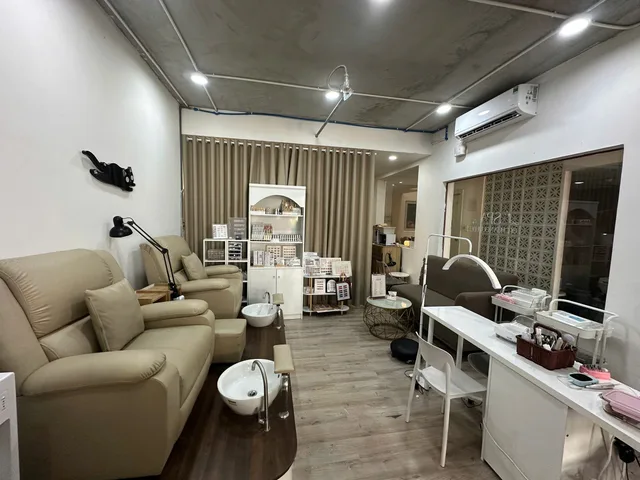 CHÍNH CHỦ SANG NHƯỢNG TIỆM NAIL - GỘI ĐANG HOẠT ĐỘNG TỐT - QUẬN TÂN BÌNH