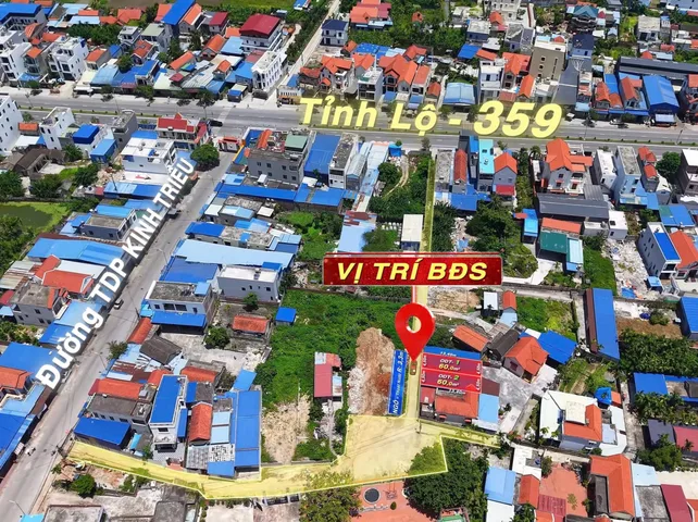 🔥Duy nhất 01lô sẵn bìaThủy Triều- TP. Thủy Nguyên.l/h :076.231.9990 em Thúy 
💧Dt: 60m²(4,5m×13,40m)
🌻Vị trí: Nằm trên ngõ xóm thông, cách trục đường QL10 100m, trong khu dân cư đông đúc, thân thiện 🚘 đánh võng.
💰Giá chỉ 1250
💎 Quý khách quan tâm vui l