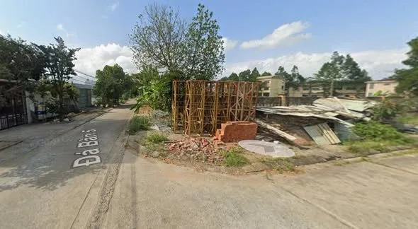 Chào bán MT đá bàn 5, view trường học