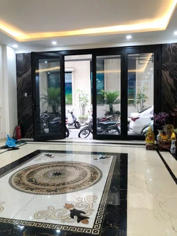 Khu phân lô VIP Đỗ Quang. Ngõ ô tô tránh đỗ, có vỉa hè. Thông Nguyễn Thị Định, Trần Duy Hưng