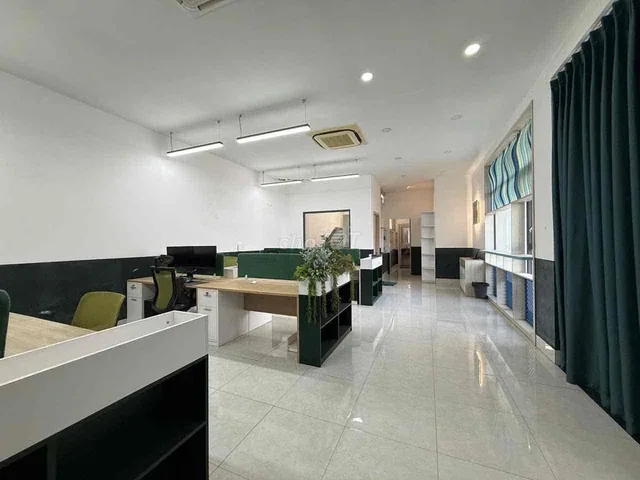 Cho thuê toà nhà đường Phạm Ngọc Thạch, Thủ Dầu Một, Bình Dương