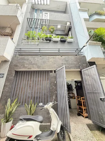 Bán nhà Bùi đình túy bốn phòng ngủ, sổ hồng riêng