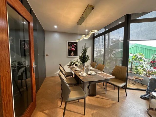 TẬN HƯỞNG CUỘC SỐNG THƯỢNG LƯU NGAY TẠI TRUNG TÂM BẠCH MAI – NHÀ 6 TẦNG THANG MÁY ĐẲNG CẤP – Ô TÔ ĐỖ CỬA