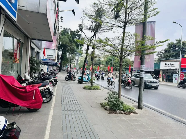 MẶT PHỐ LẠC LONG QUÂN - 147M² - LÔ GÓC HIẾM - DÒNG TIỀN KHỦNG - ĐẲNG CẤP ĐẦU TƯ.