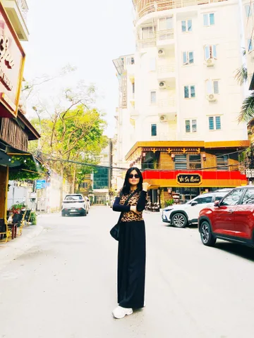 Nguyễn Chánh - Trần Duy Hưng. 1 nhà ra MP lớn. Trước nhà 3 làn ô tô. KD đỉnh chóp. 7 tầng thang máy