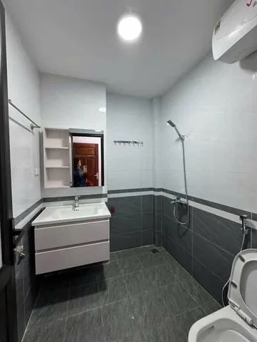 Bán nhà 34m² có sẵn 33.7m² thổ cư ngang 3.5m giá 10.8 tỷ tại Đường Ngọc Thụy Phường Bồ Đề