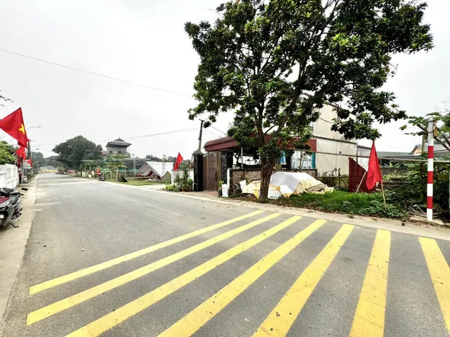 207m 80tc - mặt tiền đường áp phan - Cách KCN Nhuận trạch (Phú Sơn) chỉ 300m