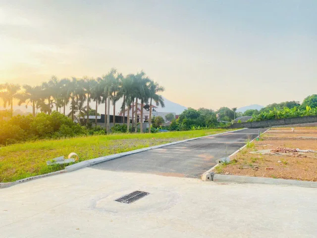 217m - mặt tiền 12m - đường áp phan - giá nhỉnh 2tỷ