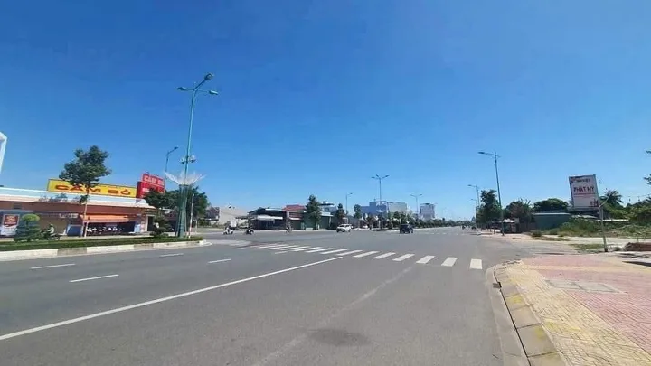 Bán đất mặt tiền đường Nguyễn Văn Linh  kết nối Gần Đại Lộ Lê Duẩn - Phường Phú Tài - TT TP. Phan Thiết.