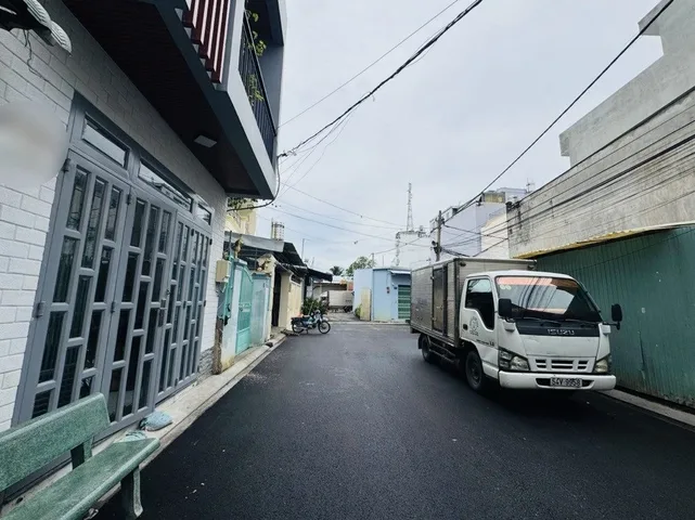 Bán nhà 3 Tầng Tô Hiệu Tân Phú