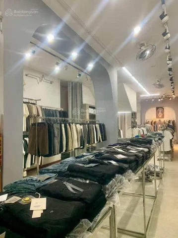Bán nhà mặt tiền kinh doanh đường Nguyễn Nghiêm, Phường Cẩm Thành, Thành phố Quảng Ngãi