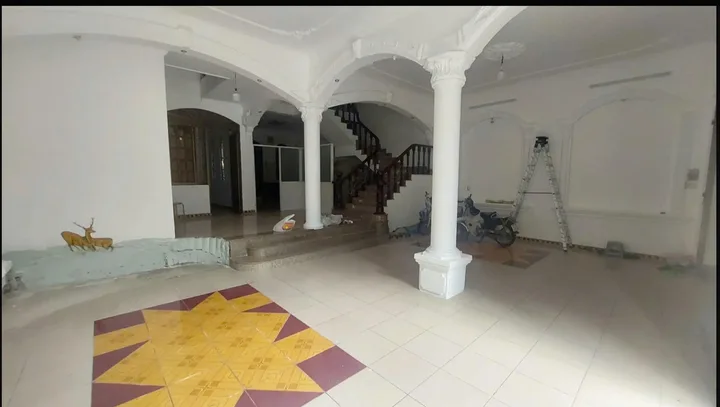 Cho thuê nhà đường Nguyễn Quyền, KĐT Chí Linh