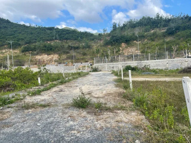 💥 Hạ giá bán nhanh ‼️

👉 3 lô Phước Thượng P. Nam Nha Trang - cách đường Phong Châu 20m - ngang 6m.
- Diện tích Mỗi Lô : 120m2 ( 6x 20), thổ cư 100%
- Đường bê tông oto hơn 7m QH 27m thông thoáng.
- Hướng Đông Bắc, khu dân cư hiện hữu, tiềm năng tăng