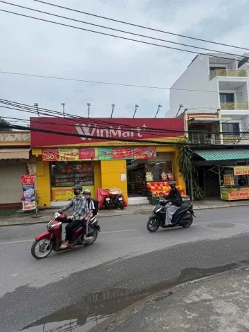 Bán mặt bằng kinh doanh buôn bán MT đường Trần Văn Mười xã Bà Điểm huyện Hóc Môn TPHCM, DT: 5x33m.