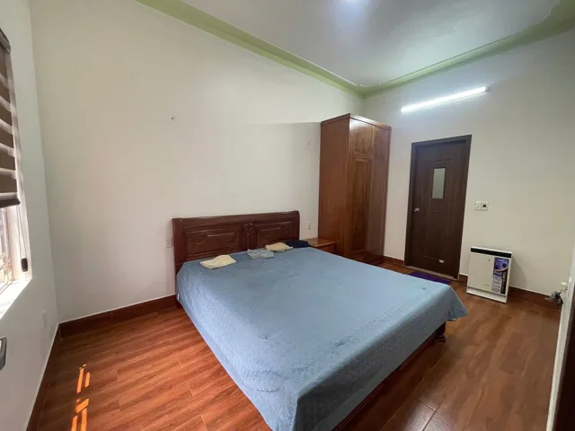 ⸻

🔥 6,5 TỶ – NHÀ TUYẾN 1 MẶT BẰNG 1 SỞ DẦU – FULL NỘI THẤT GỖ XỊN – VỀ Ở NGAY 🔥