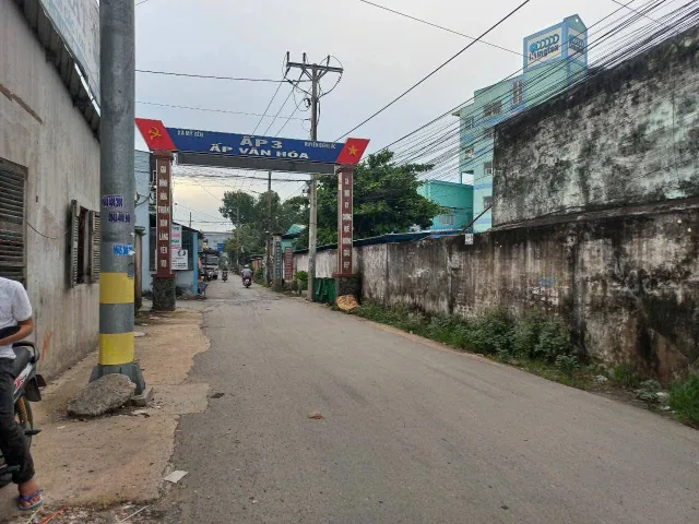 Bán nhà kho mới xây đường beton xe tải xã Mỹ Yên, Bến Lức dt 338m2 full thổ giá 5,8 tỷ