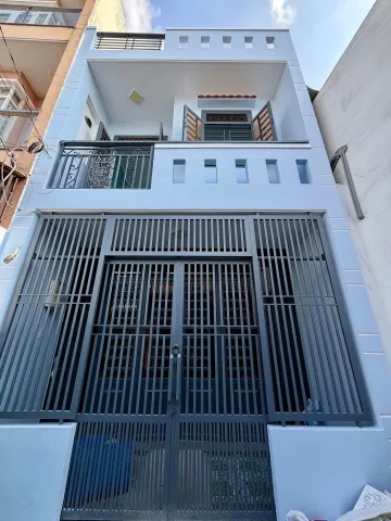 NHÀ MỚI – LIÊN KHU 5-6, BÌNH TÂN
☎️ 0368123186
📐 4.85 x 12m (~54.2m²)
🏡 1 trệt 1 lầu, ban công
🛏 2PN – 2WC
📄 Pháp lý chuẩn
💰 Giá 5 tỷ
